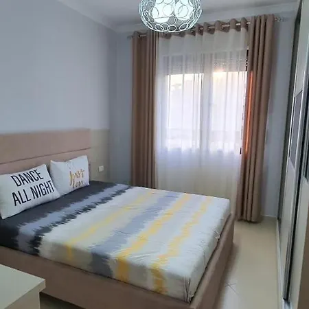 Urban Deluxe Апартаменты Влёра